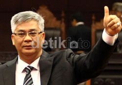 Resmi Dipecat, Ini Fakta-fakta Pelanggaran yang Dilakukan Akil Mochtar