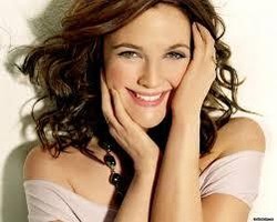 Drew Barrymore Jual Rumah Seharga Rp 69,85 Miliar