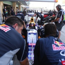 Webber Raih Pole, Red Bull Start 1-2