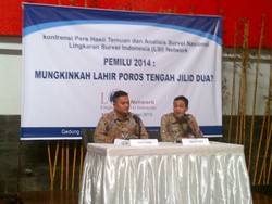 Survei LSI: Di Luar Mega dan Ical, Jokowi Kandidat Capres Terkuat