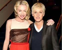  Sebelum Dinikahi Ellen DeGeneres, Portia De Rossi Tak Mau Jadi Lesbian