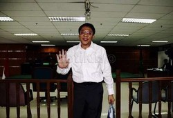 Jelang Vonis Fathanah, Ustad Kecil Sang Pembela Ustad Luthfi Hasan