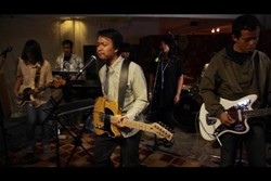 White Shoes and the Couples Company, Sore, Pandai Besi Ramaikan The Wknd Sessions Indonesia