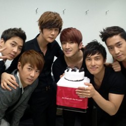 5 Grup KPop yang Pernah Bawakan Lagu Shinhwa