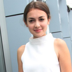 Rianti Cartwright Sempat Nangis Saat Isi Suara Drama That Winter, the Wind Blows