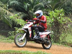 Motor Trail Matik Ini Bisa Arungi Alam Liar