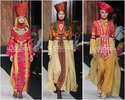 Hijab Style: Inspirasi dari Ratu Mesir dalam Rancangan Lia Afif