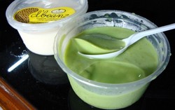 Dbeanz: Lembut Manis Kembang Tahu Dingin dari Singapura