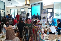 Asyiknya Berbagi Jurus Meracik Makanan Sehat dan Tips Hidup Sehat