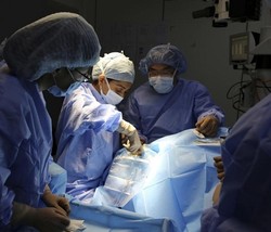 Curhat Dokter China: Kepala Pening Sampai Sakit Jantung