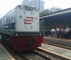 Setahun Setop, Kereta Rute Bogor-Sukabumi Kembali Beroperasi