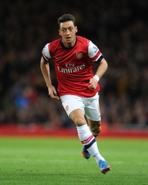 Oezil Masih Jengkel dengan Kekalahan di Emirates