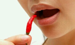 Huah..huah, Kepedasan Karena Makan Cabai? Atasi dengan Trik Ini!