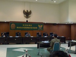 Hakim Pemakai Narkoba Membantah Main Mata untuk Memenangkan Kasus