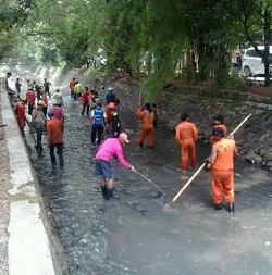 Setelah Waduk Bujana Tirta, Giliran Kali Utan Kayu yang Dibuat Kinclong