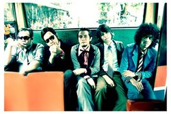 Di Balik Konser Kilas Balik The Brandals