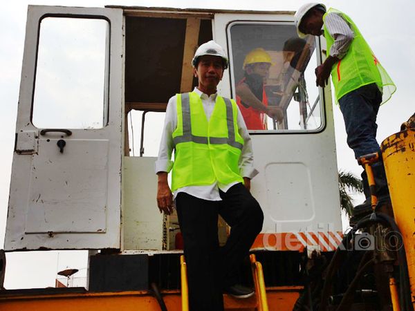 Jokowi Resmikan Pembangunan Lima Pasar Rakyat