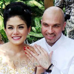 Punya Suami Bule, Nikita Mirzani Ngebet Dapat Momongan