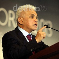 Hatta Sebut Pengangguran Bertambah karena Dampak Kenaikan UMP 2013