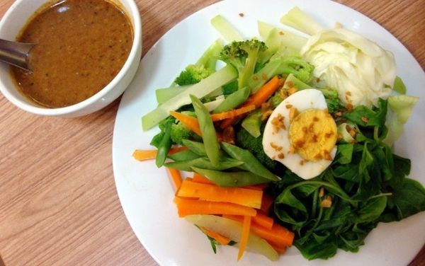 Jus Caisim dan Pecel Organik yang Sedap Alami