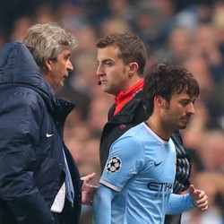 City Diganggu Cedera Fernandinho dan Silva