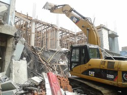 P2B Bongkar Rumah yang Hendak Dijadikan Ruko di Duren Sawit