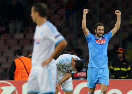 Lima Gol Tercipta, Napoli Kalahkan Marseille 3-2