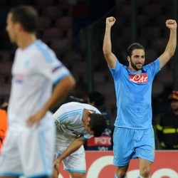 Lima Gol Tercipta, Napoli Kalahkan Marseille 3-2