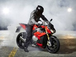 Ini Wujud Baby BMW S 1000 RR