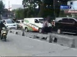 Tabrak Separator Busway, 1 Kritis