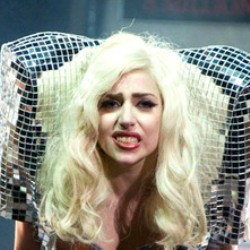 Wow, Lady Gaga Siap Bernyanyi di Luar Angkasa!