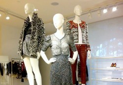 Belum Rilis di Toko, Koleksi H&M dan Isabel Marant Sudah Bisa Dipesan di eBay