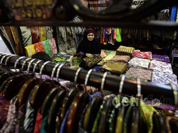 Berburu Batik di Indocraft