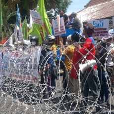 Buruh Sidoarjo Tuntut UMK Rp 2,6 Juta