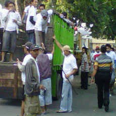 Warga Kalimas Tolak Lahannya Dieksekusi