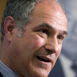 Barca Perpanjang Kontrak Zubizarreta 