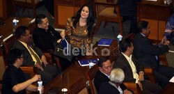 Gaji Besar dan Fasilitas Mewah, Anggota DPR Tak Layak Dapat Pensiunan