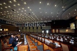 Pantaskah Koruptor Dapat Uang Pensiun dari DPR?