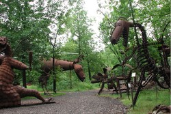 Jurustic Park, Lebih Aneh dari Jurrasic Park