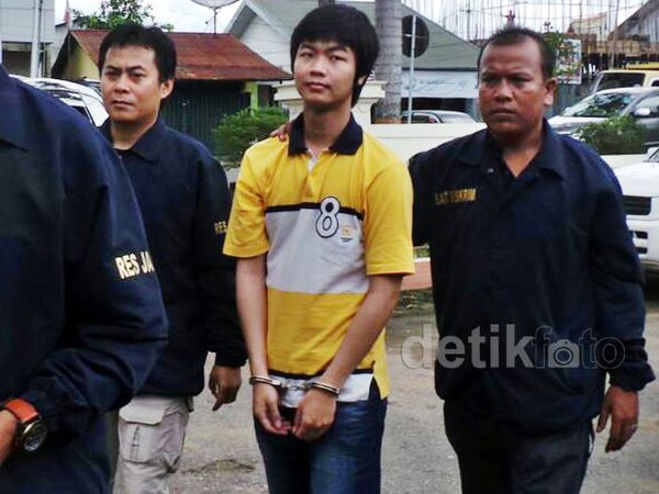 Ricky Digelandang Tim Pemburu Preman