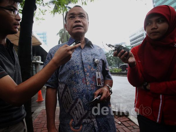 Dirjen Otda Kemendagri Diperiksa KPK Dirjen Otda Kemendagri Diperiksa KPK