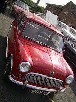 Jejak Mobil Mini dalam Kamera