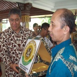  Ini 7 Kabupaten/Kota yang Dinobatkan Sebagai Wilayah Tertib Ukur Timbangan