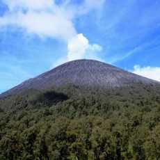 Dua Pendaki Asal Jakarta Dilaporkan Hilang di Gunung Semeru