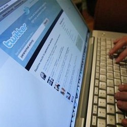 Saham Twitter Melambung, Ini Dia Miliuner yang Raup Untung