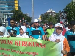 Suryadharma Ali Pimpin 10 Ribu Orang untuk Jalan Sehat di Semarang