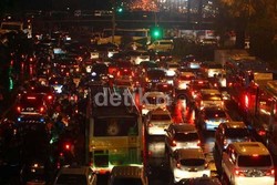 Ini Tanggapan Warga Jakarta Terkait Macet Horor Kemarin