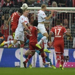 Kalahkan Augsburg, Bayern Ukir Rekor