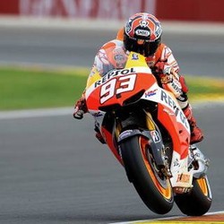 Marquez Rebut Pole, Lorenzo Start Kedua