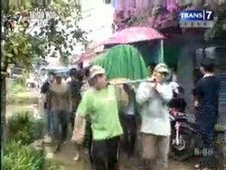 Korban Tawuran Tenggelam, Keluarga Histeris